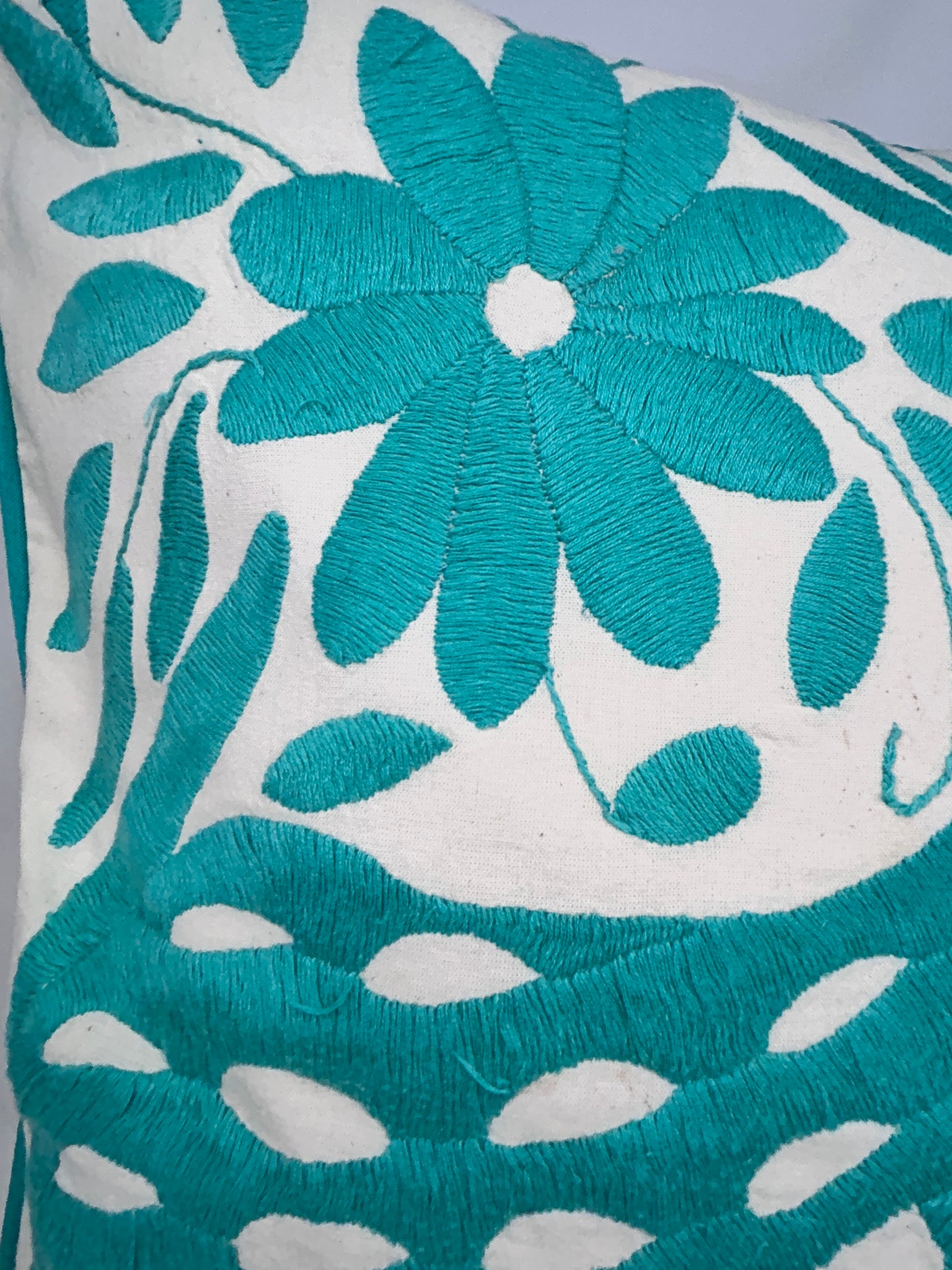 Hand-Embroidered Otomi Pillow Cover – Turquoise & White - Pipping - 23"x23"