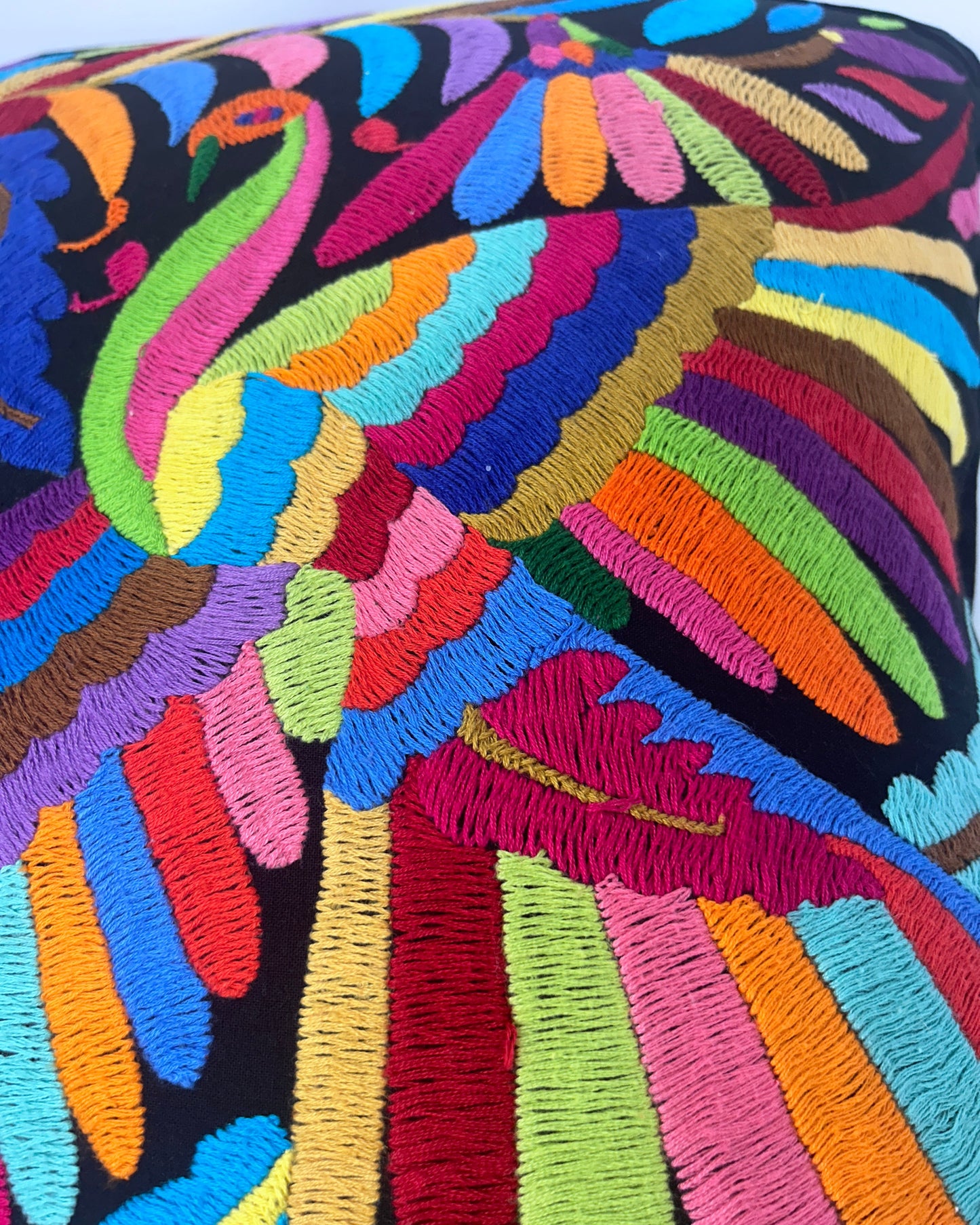 Hand-Embroidered Otomi Pillow Cover – Rainbow & Black - Pipping - 23"x23"