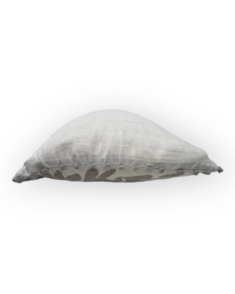 Cojín lumbar bordado Otomí de 13"x17" – Arcoíris y blanco | Cojín mexicano hecho a mano, decoración bohemia para el hogar