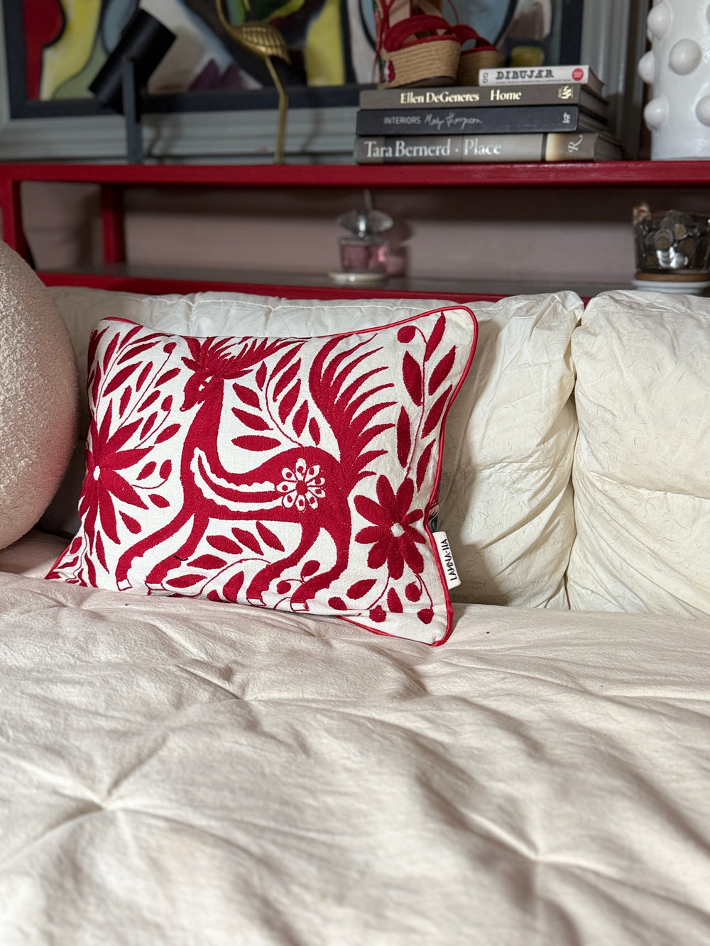Funda de almohada otomí bordada a mano | Decoración textil mexicana | Cojín de lujo bohemio | Rojo y Verde | 13x18"