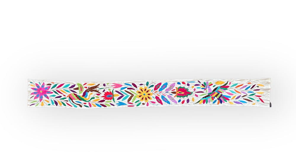 Camino de mesa mexicano bordado a mano – Arcoíris y Marfil, tapiz textil de 7.5" x 74"