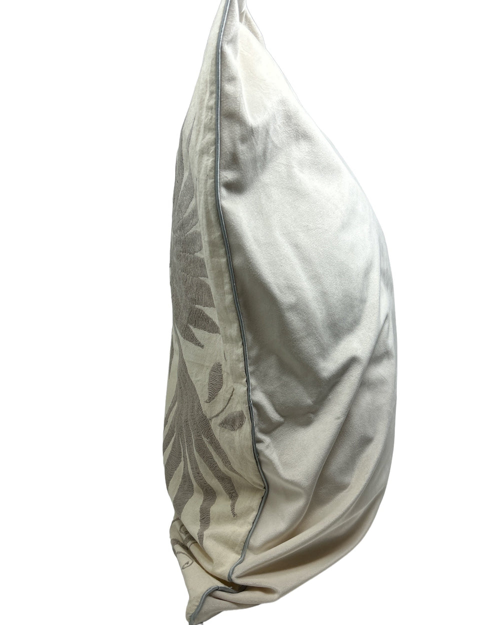 Funda de almohada otomí bordada a mano – Plateado y blanco 23"x23"