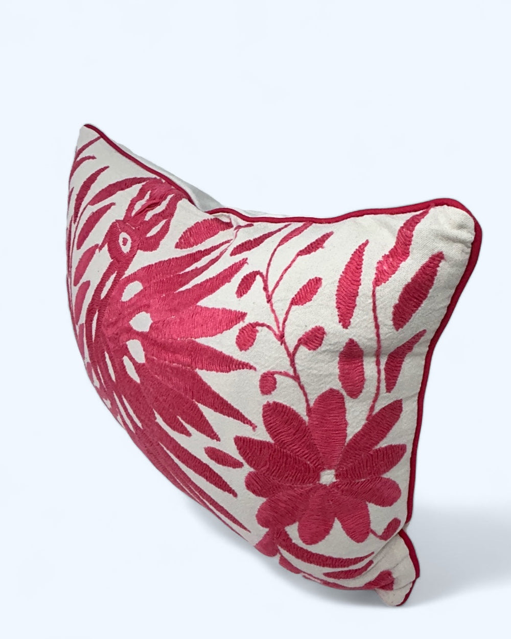 Funda de almohada otomí bordada a mano – Rosa intenso y marfil 33 x 43 cm