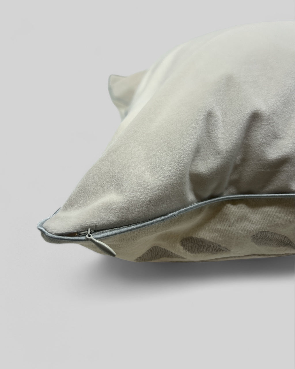 Handembroidered Otomi Pillow Cover – Silver & White 23"x23"