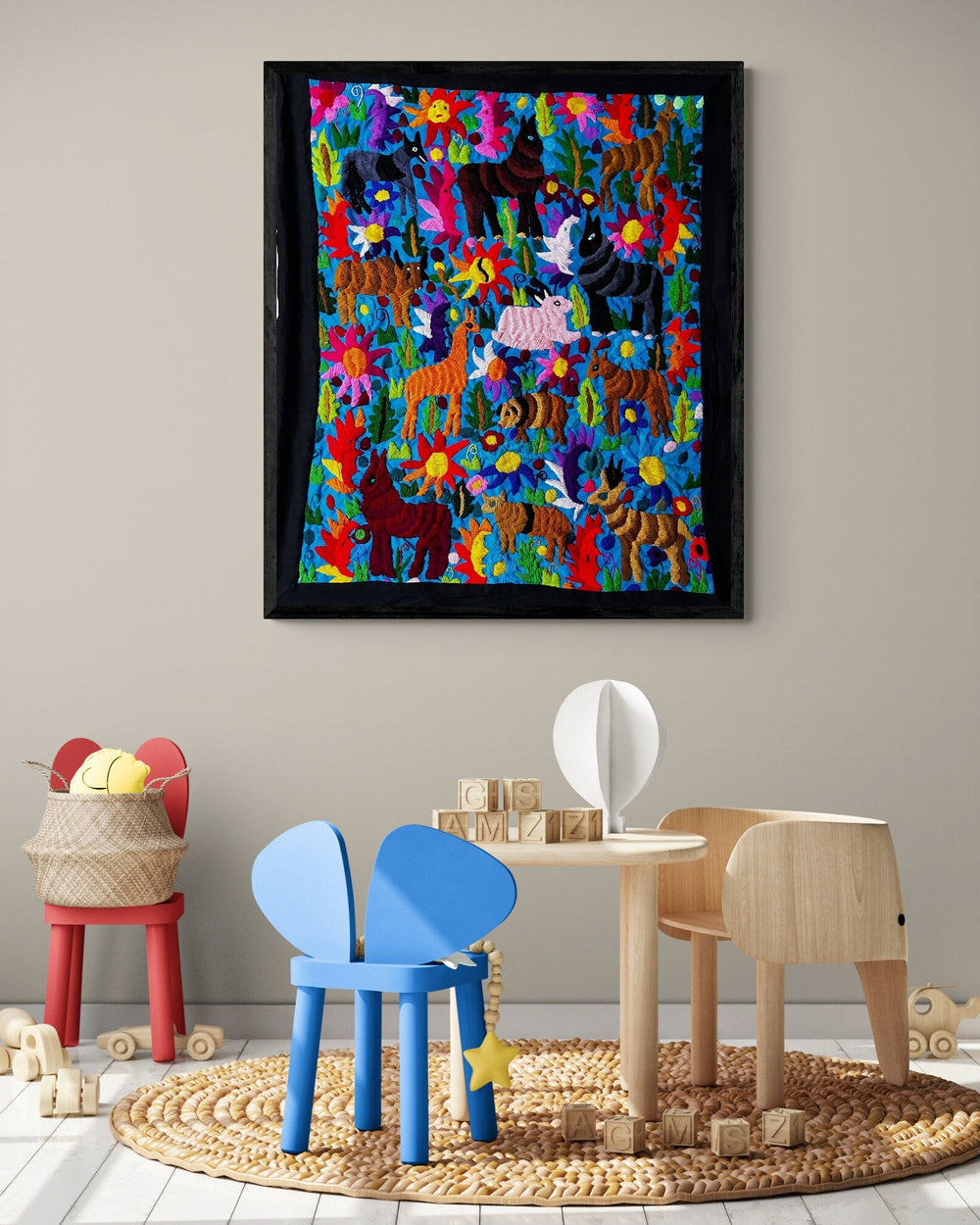 Decoración de pared única | Bordado chiapaneco mexicano | Arte textil para pared | Arcoíris y negro | Chiapas