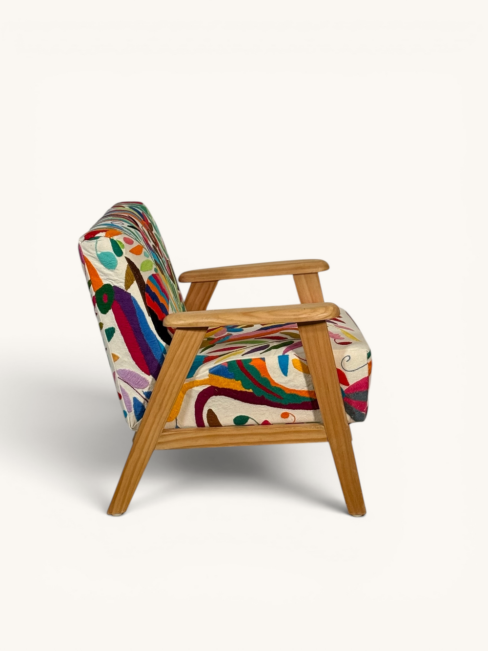 Silla infantil con bordado Otomi | Hecho a mano