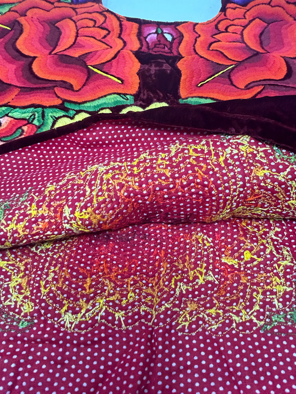 Blusa bohemia de Frida Kahlo hecha a mano – Moda mexicana vintage