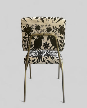 Silla Antonia | Tapizado Otomi en negro & marfil