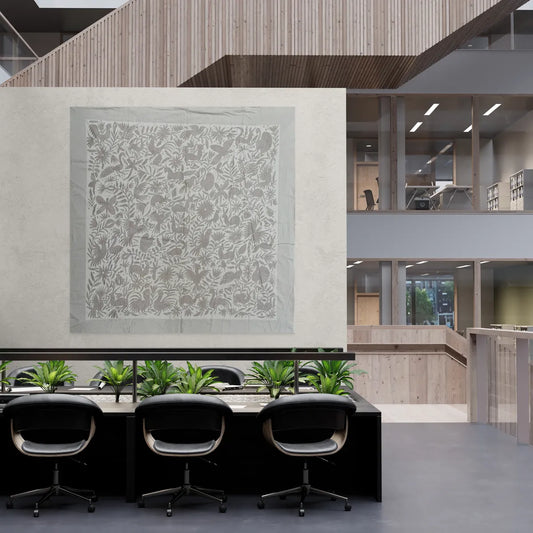 Art mural textile Otomi brodé à la main | Housse de lit brodée mexicaine | Grande pièce faite main | Argent et Ivoire | 193 x 173 cm | Passe-tringle
