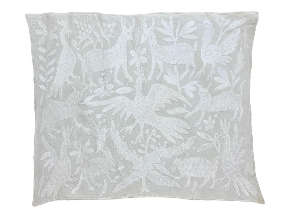 Arte Textil Otomi Bordado a Mano | Decoración Bohemia Blanca y Marfil de Tenango de Doria | Pieza de Coleccionista 