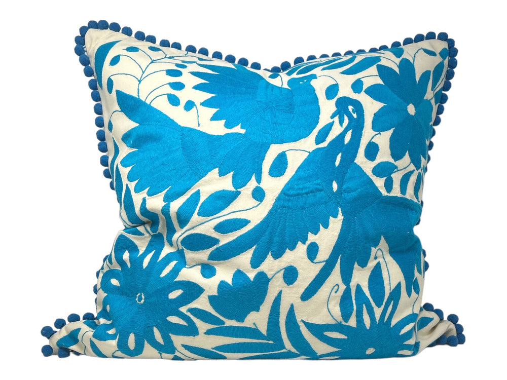 Almohada Otomí Bordada a Mano 23"x23" – Azul Cerúleo | Cojín Mexicano Hecho a Mano, Decoración Bohemia para el Hogar