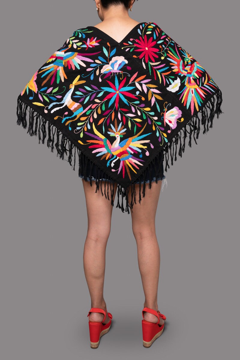 Poncho Capelet | Boho Embroidery | Shawl Poncho | Artistic Clothing | Otomi Multicolor & Black poncho from Tenango de Doria