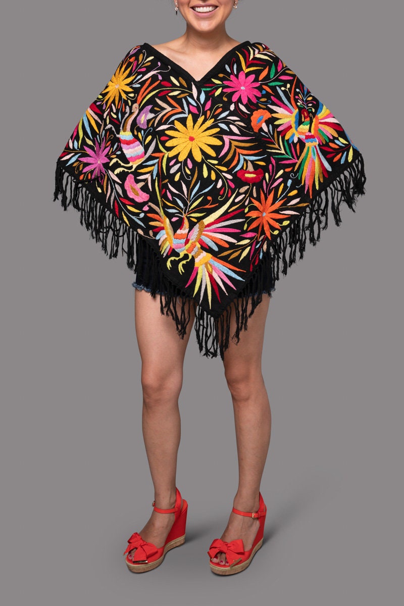 Poncho Capelet | Boho Embroidery | Shawl Poncho | Artistic Clothing | Otomi Multicolor & Black poncho from Tenango de Doria