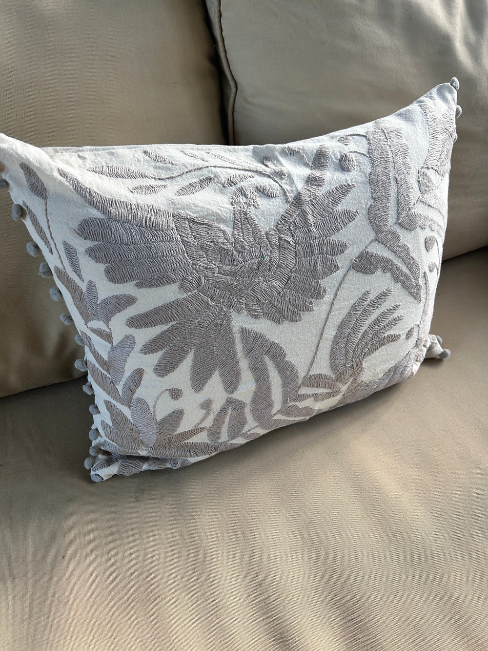 Otomi embroidery pillow | Mexican embroidery | Silver Dream | Mexican cushion from Tenango de Doria | One of a Kind | Pillow insert included