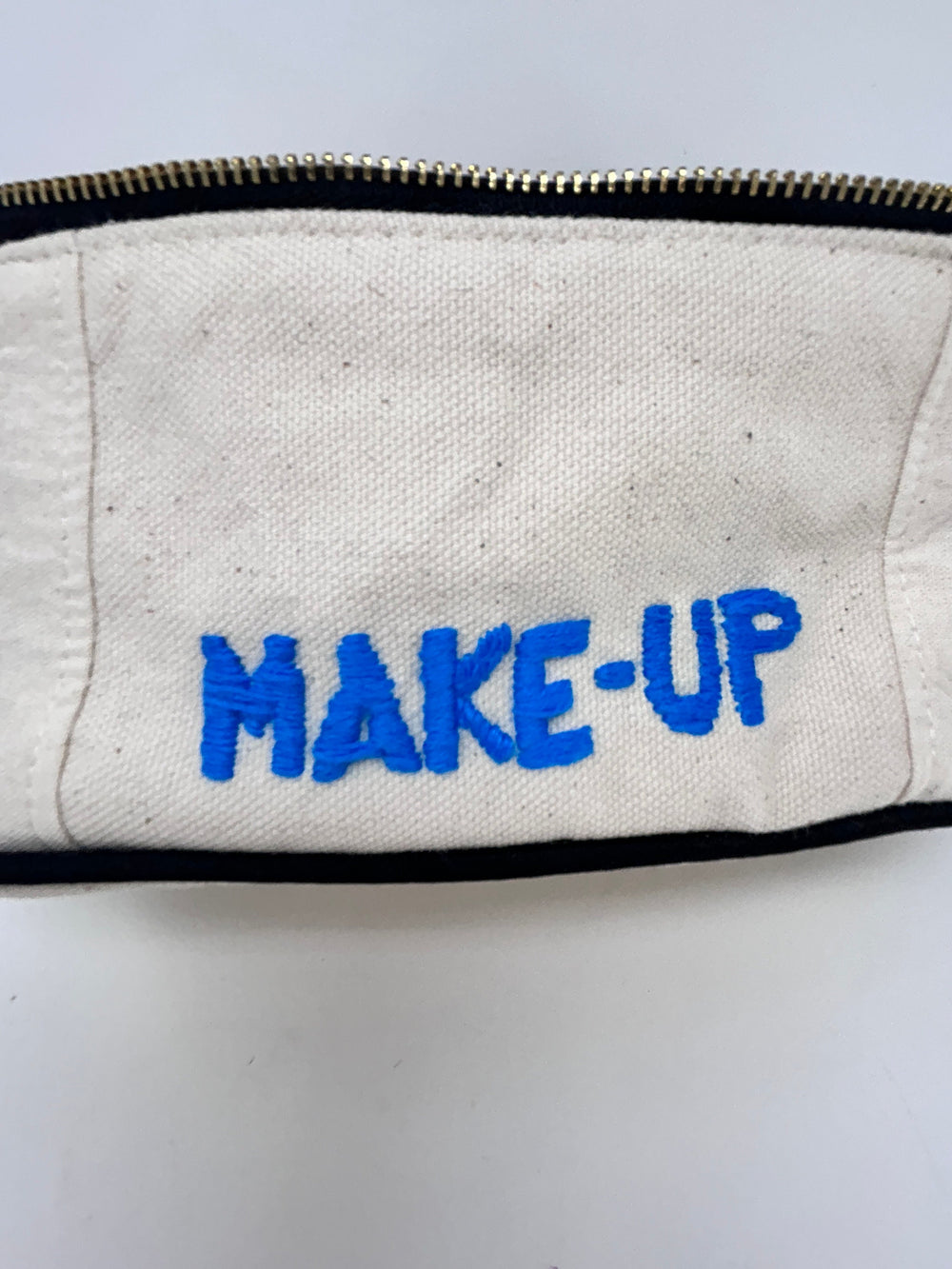 Travel Cosmetic bag | Embroidered Makeup Bag | Anniversary present for wife | Otomi Beauty pouch from Tenango de Doria