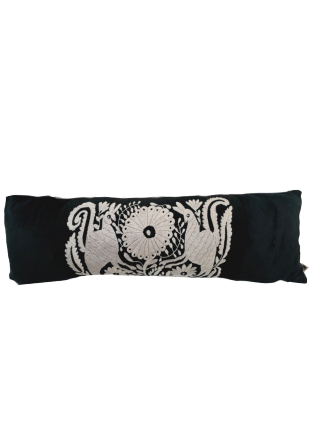 The pipping in this pillow cover is color grey.  The insert is NOT included.  Only the pillow cover