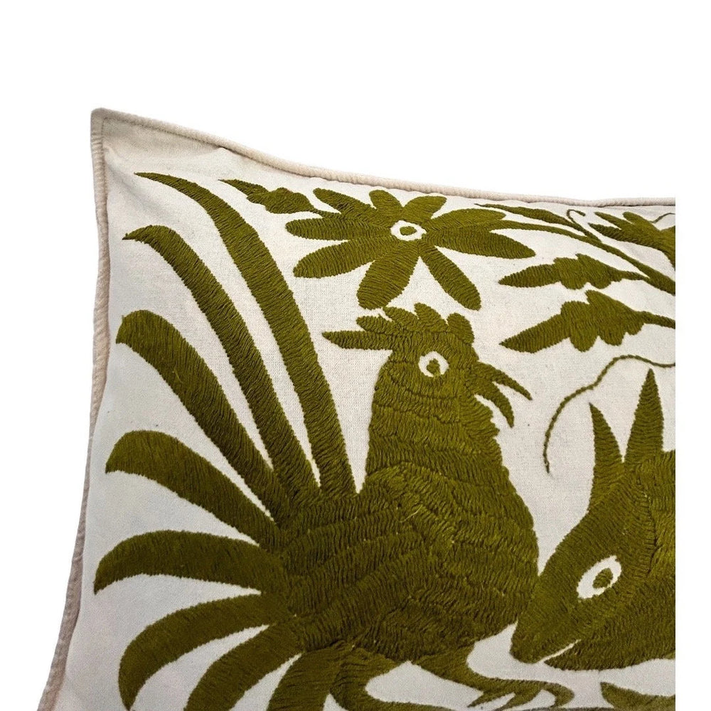 Funda de cojín lumbar otomí bordada a mano | Decoración textil mexicana | Cojín de lujo bohemio | Bordado verde oliva sobre marfil | 14 x 26.5"