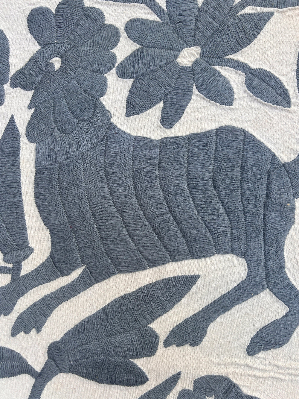 Arte Textil Otomi bordado a mano | Textil mexicano hecho a mano | Los Sueños de Gloria